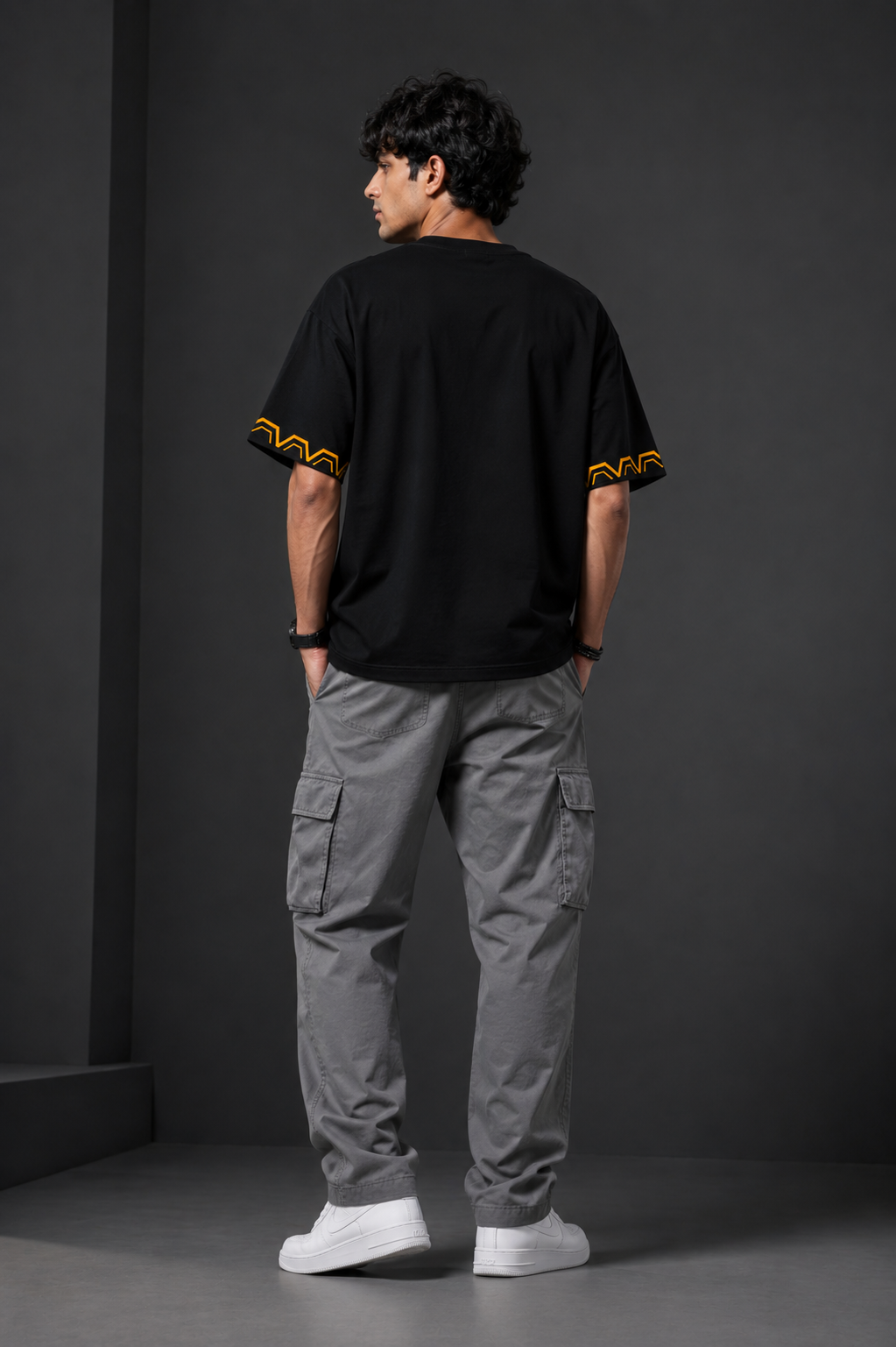 VASUDEV Oversized Fit T-Shirt
